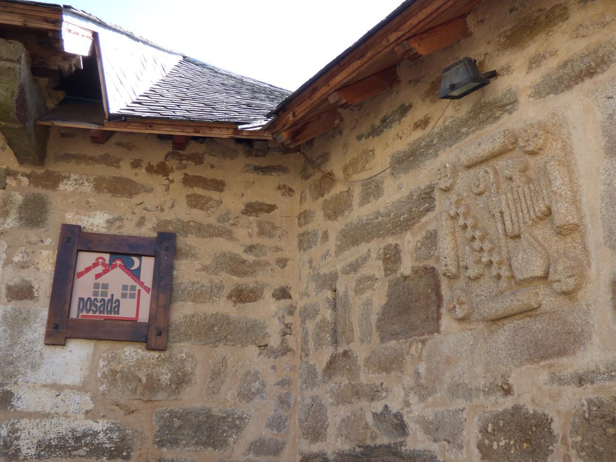 La Posada De Pedrazales Exterior photo